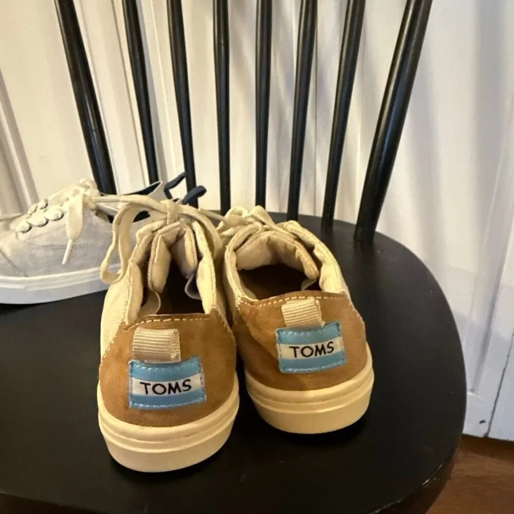 Boys Toms canvas lace up shoe bundle size 13